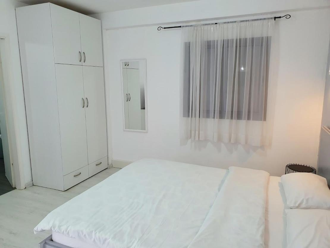 Sharvit Hakesem Villa Livnim Exterior photo